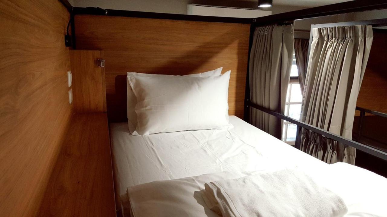 Bangpho Story Hostel Bangkok Luaran gambar