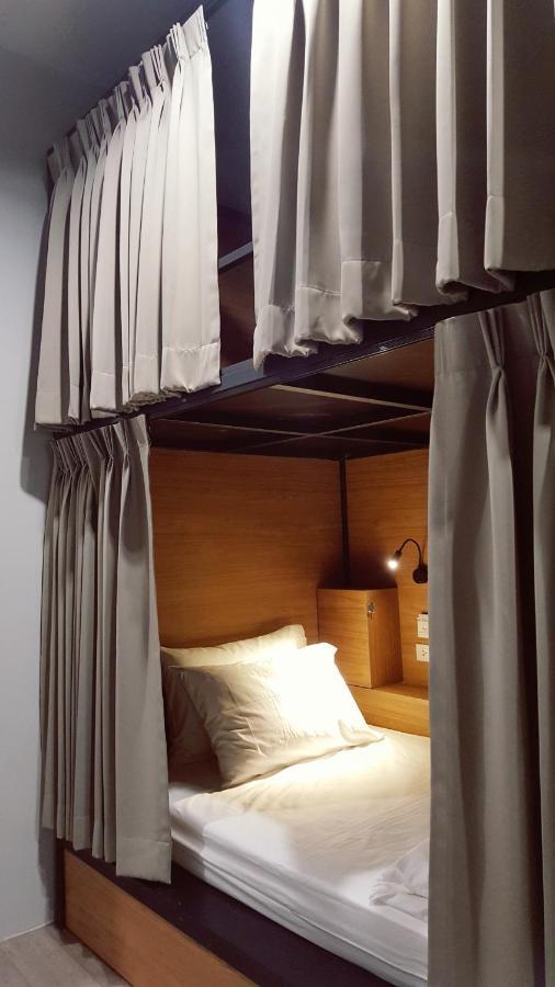 Bangpho Story Hostel Bangkok Luaran gambar